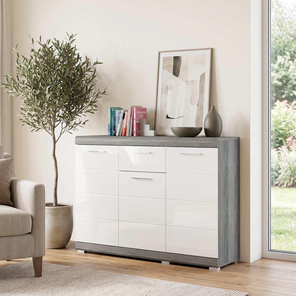 Komoda, š: 120 cm - biela s vysokým leskom/chrómová, Design, kompozitné drevo/plast (120/85/37cm) - MID.YOU