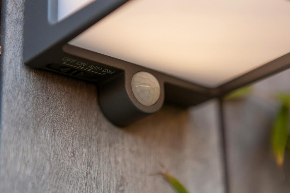 Solarleuchte Doblo Weiß Anthrazit L: 11 cm - Anthrazit/Weiß, Basics, Kunststoff/Metall (11/11/12,9cm)