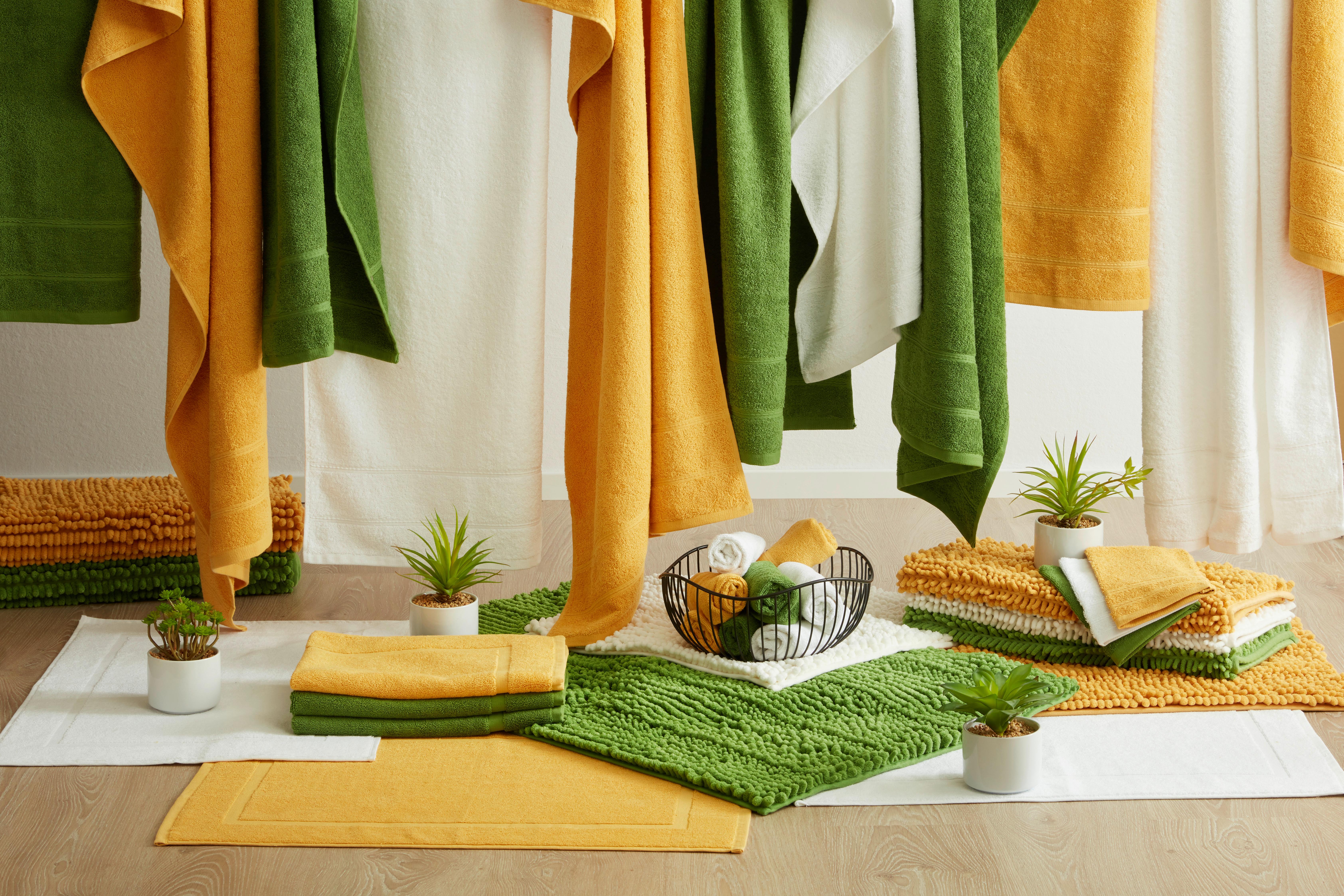 KÚPEĽŇOVÁ PREDLOŽKA Melanie, 50/70cm, žltá - žltá, textil (50/70cm) - Modern Living