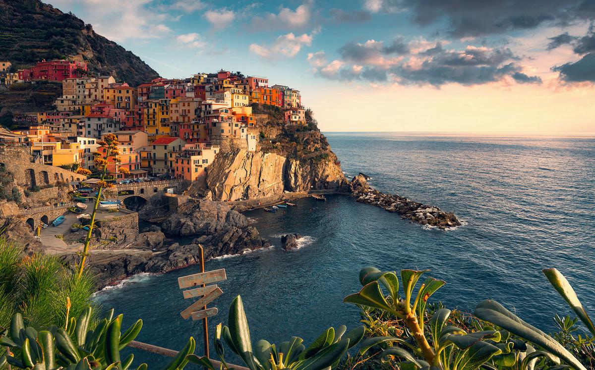 Fototapete The Picturesque Village - Multicolor, Trend, Textil (450/280cm)