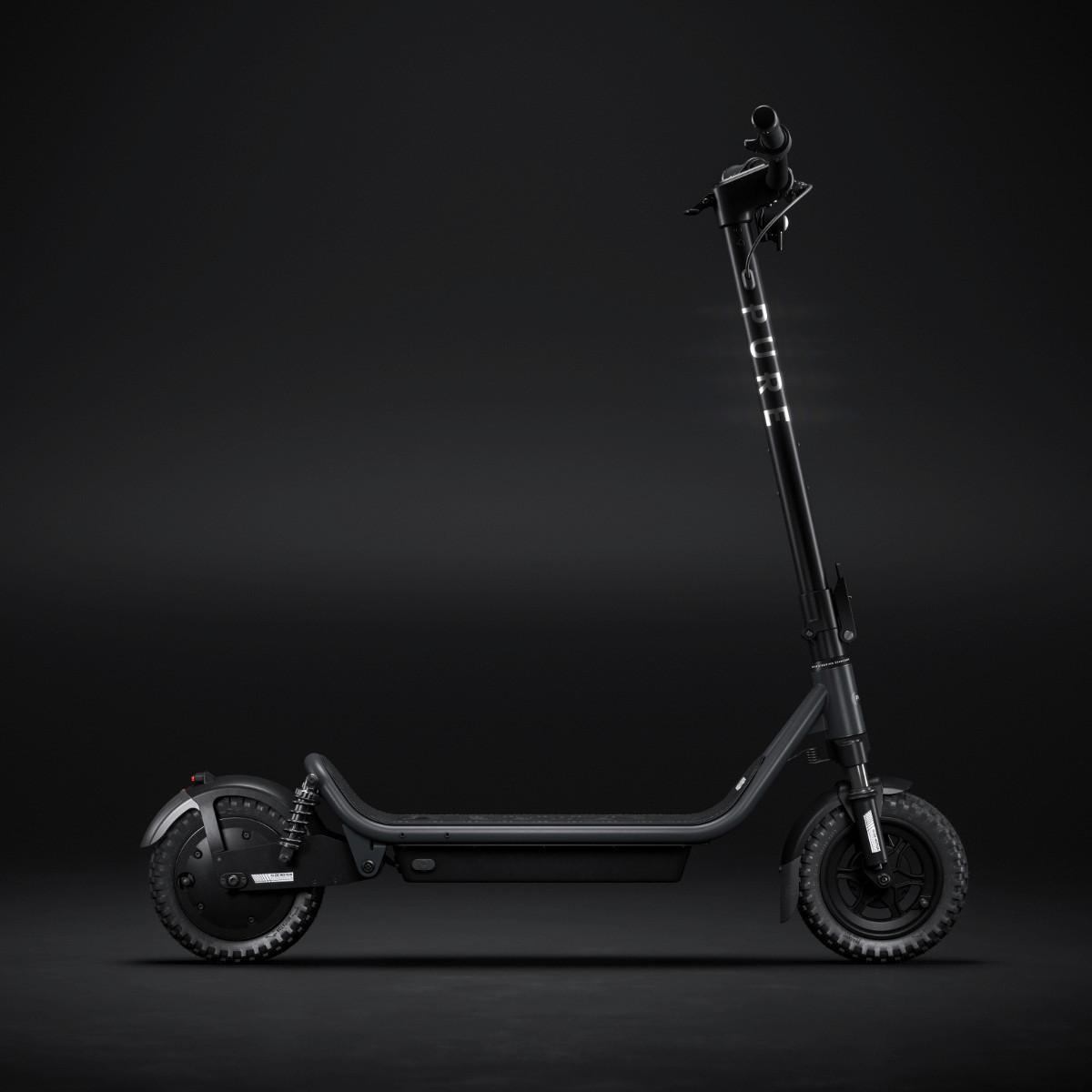 Elektroscooter CS-PURE-AIR6-US -MG, StVo. Konform - Schwarz, Basics, Metall (69/120/123cm)