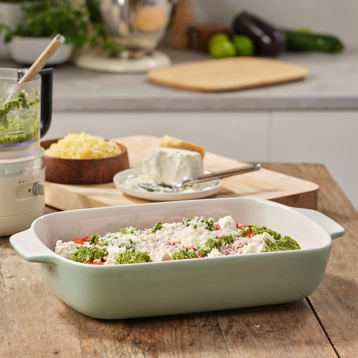 Auflaufform Stoneware Weiß/hellgrün B: 24 Cm - Weiß/Hellgrün, Basics, Naturmaterialien/Keramik (24cm) - Kitchenaid