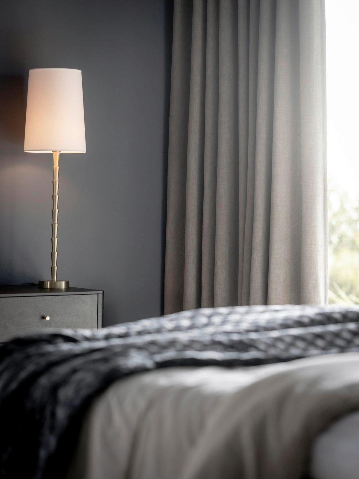 ZATEMŇOVACÍ ZÁVES STEN - sivá, Basics, textil (270/280cm) - Svanefors