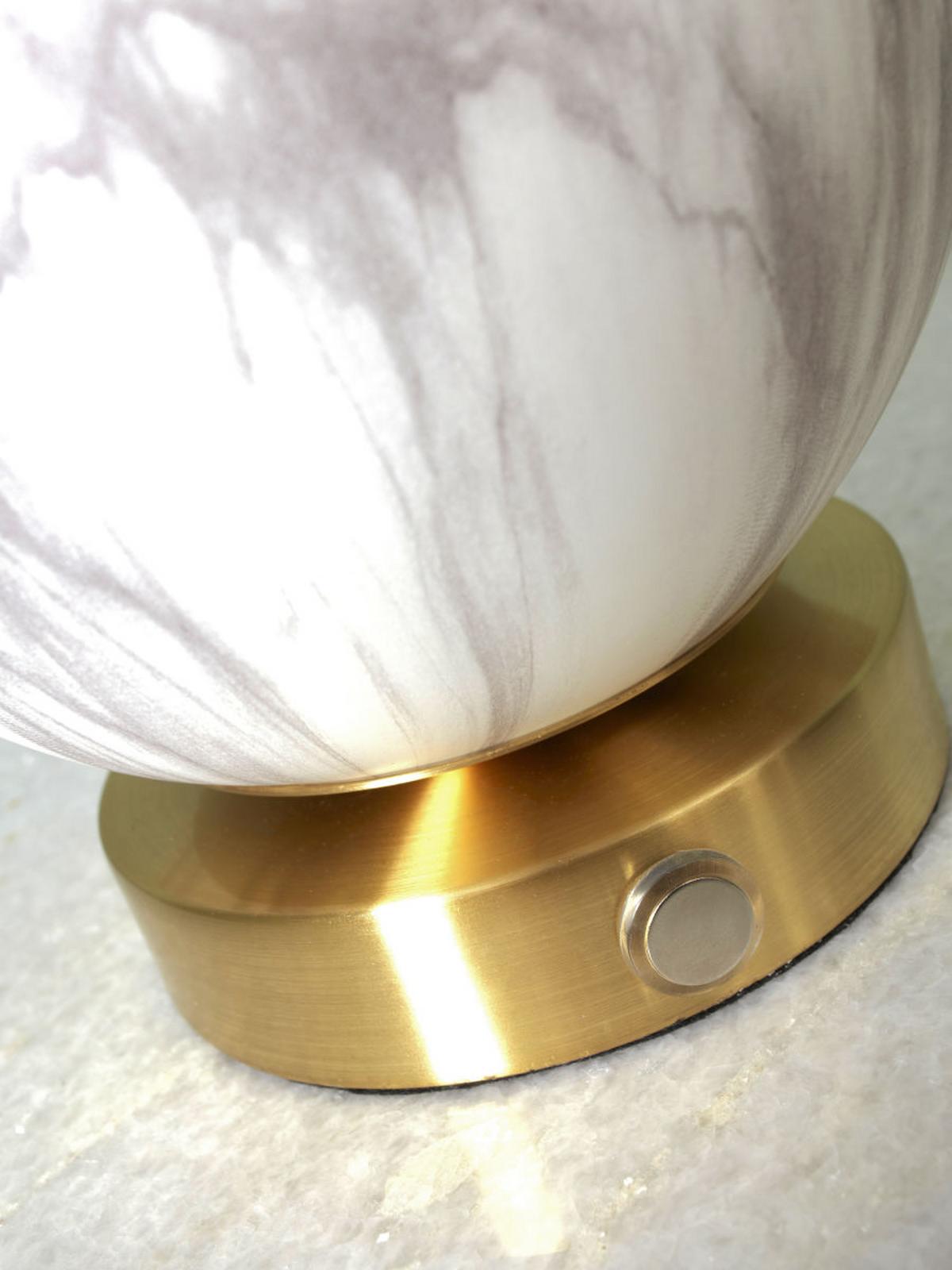 Tischlampe Carrera Goldfarben mit Schalter - Goldfarben/Weiß, Basics, Glas/Metall (16/18cm) - It's about Romi