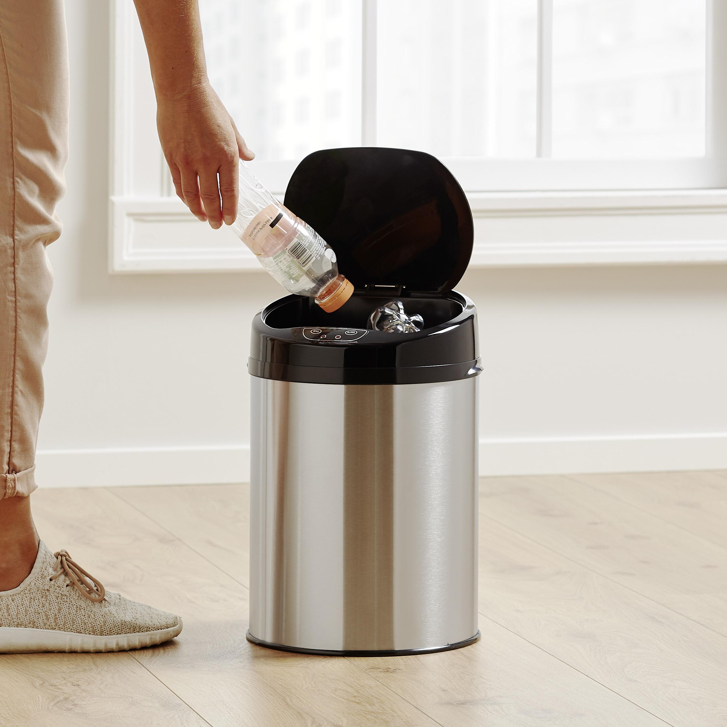 Mülleimer mit Sensor