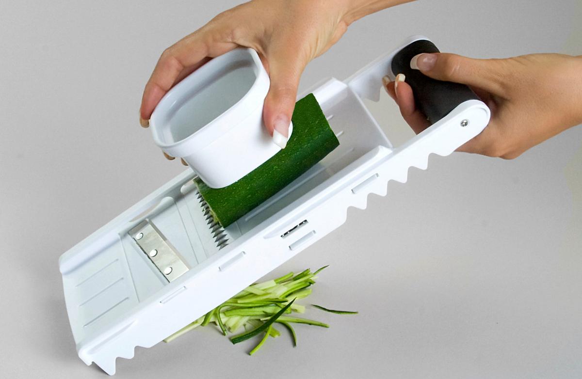 Allzweckreibe Profi Mandolino - Weiß, Basics, Kunststoff/Metall (11,9/34,2/8,6cm) - Metaltex