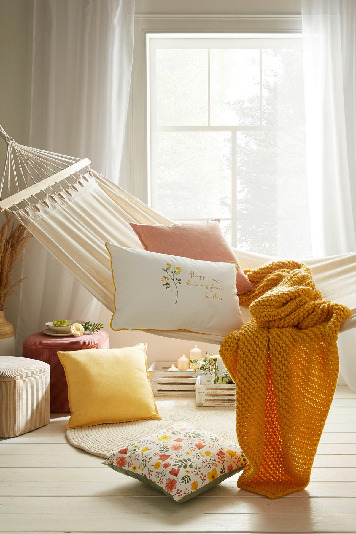 HOUPACÍ SÍŤ RELAX - přírodní barvy, dřevo/textil (100/200cm) - Mömax