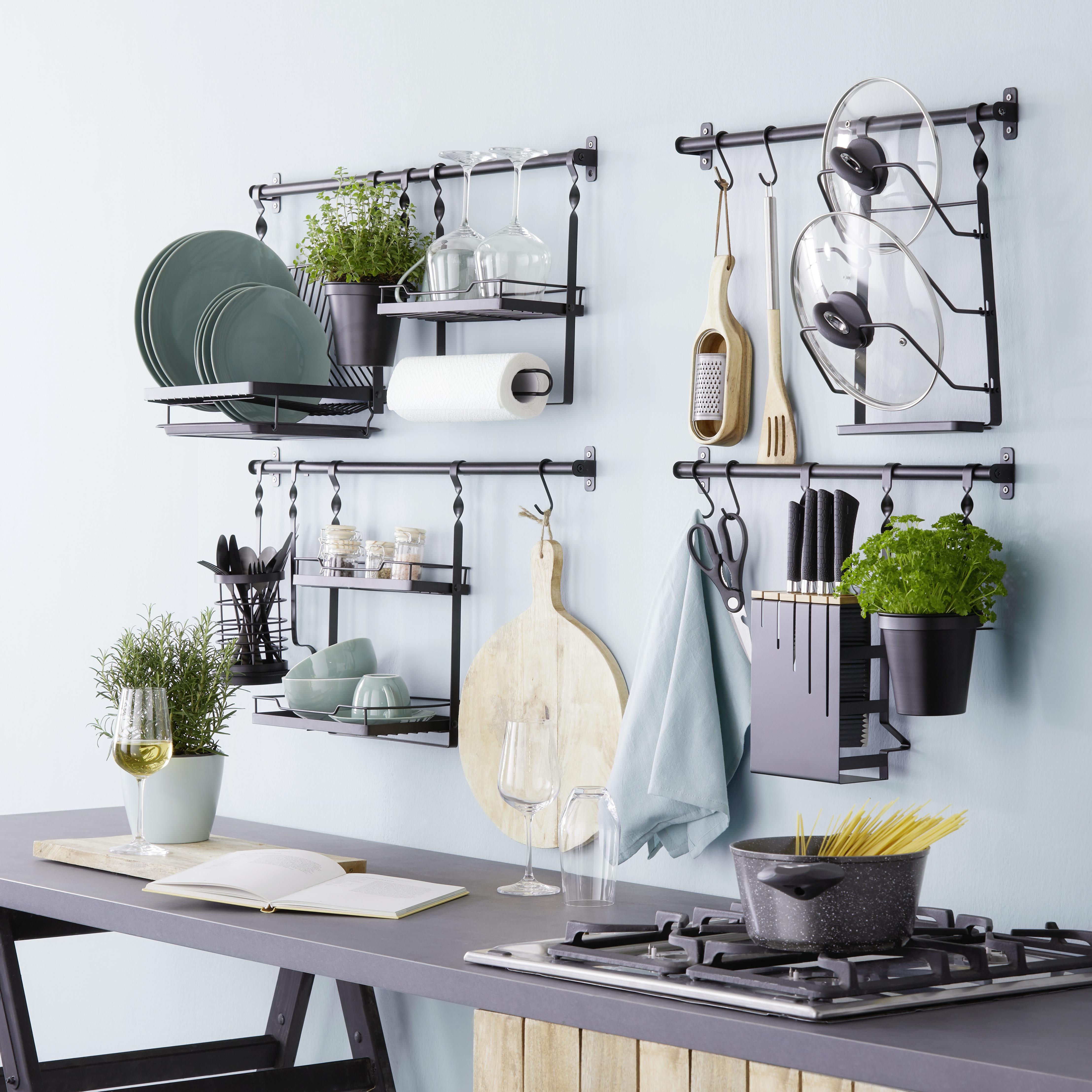 Háček Chester - černá, kov (7cm) - Premium Living