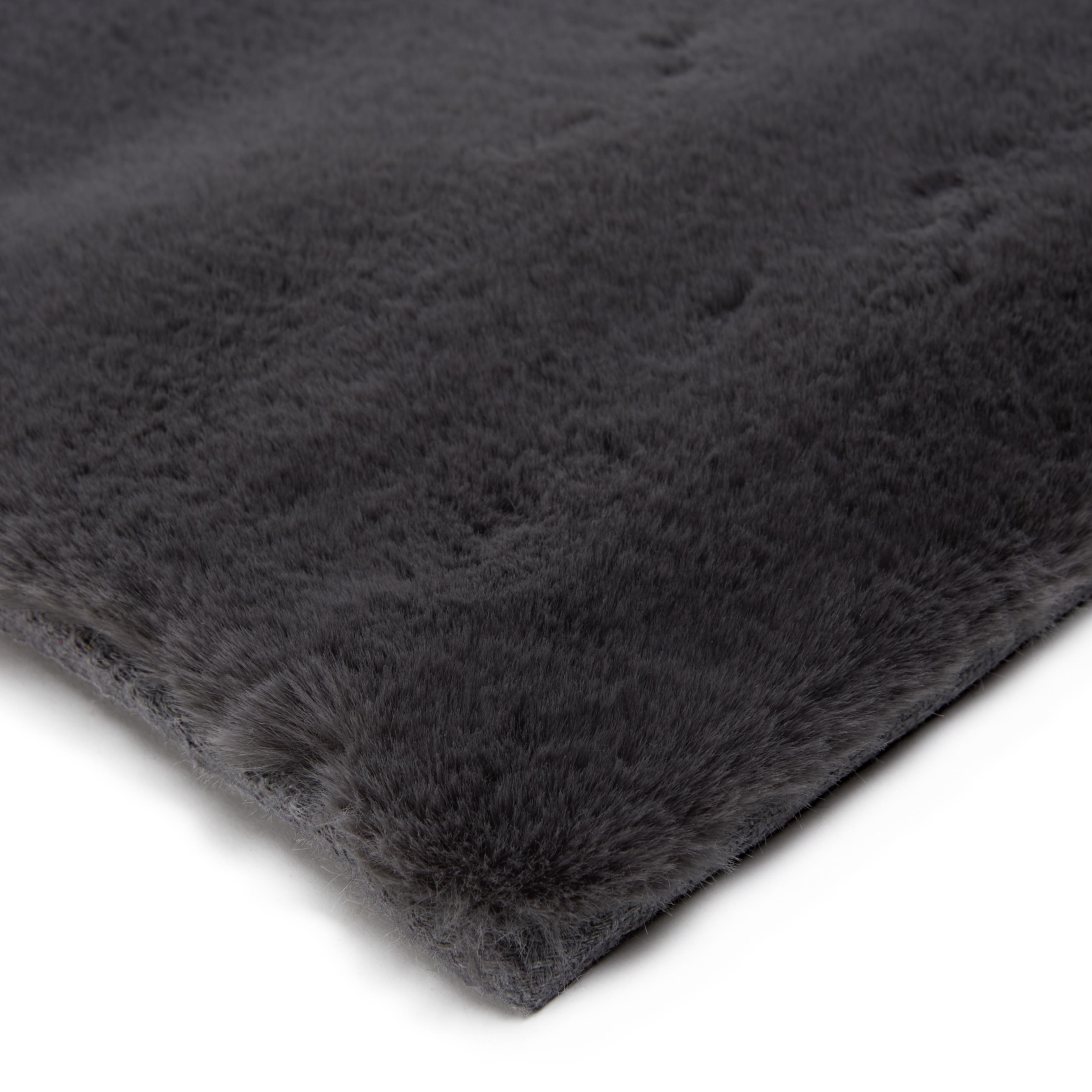 Umělá Kožešina Caroline 1, 80/150cm, Antracit - antracitová, textil (80/150cm) - Modern Living