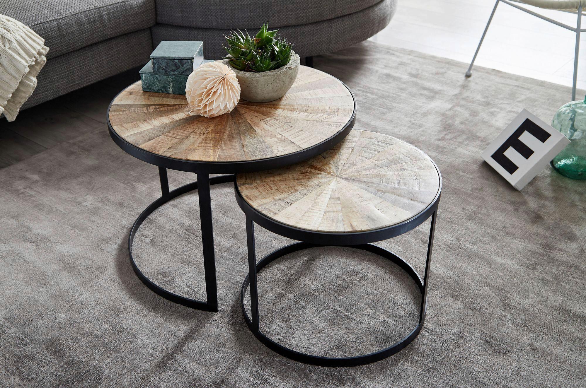 Runde Couchtische mit Tischplatte aus  Mangoholz