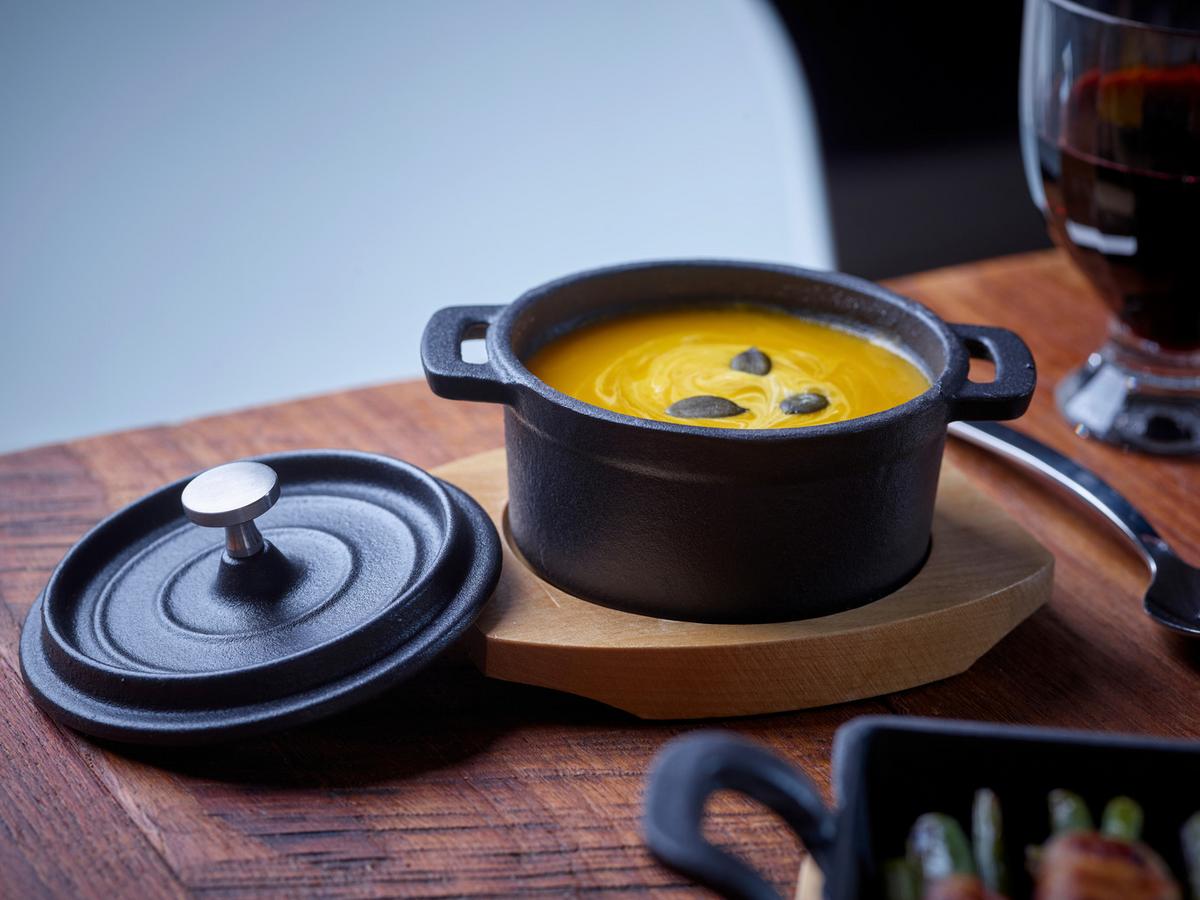 Echtwerk Serviertopf 0,2 L Gusseisen Induktion - Schwarz/Braun, Basics, Holz/Metall (13/10cm) - Echtwerk