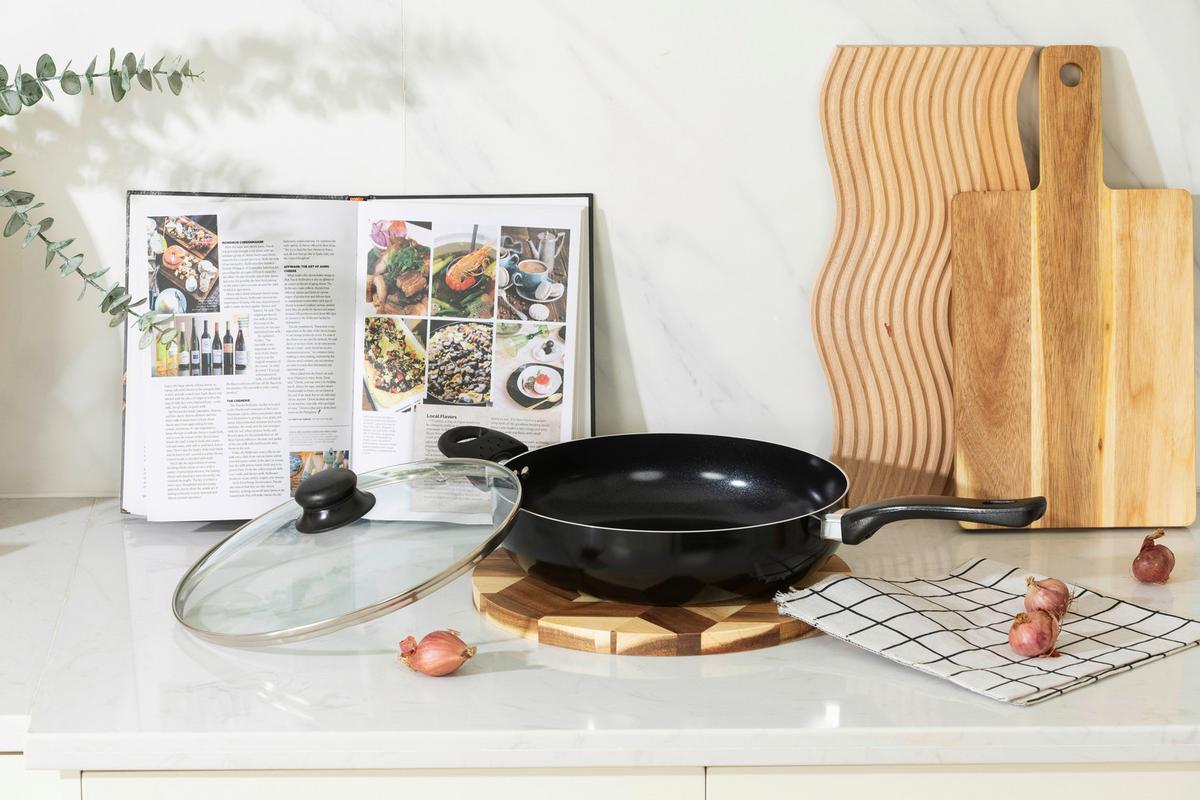 Bratpfanne Marina DxH: ca. 28x7 cm Aluminium mit Deckel - Klar/Schwarz, KONVENTIONELL, Glas/Kunststoff (28/7cm) - Luca Bessoni