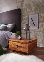 Nachtkästchen aus Holz Nachtkästchen aus Holz