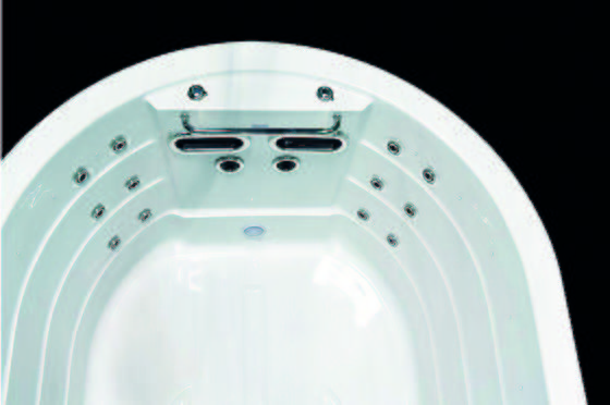 SwimSpa für vier Personen SwimSpa mit für Luxus im Garten