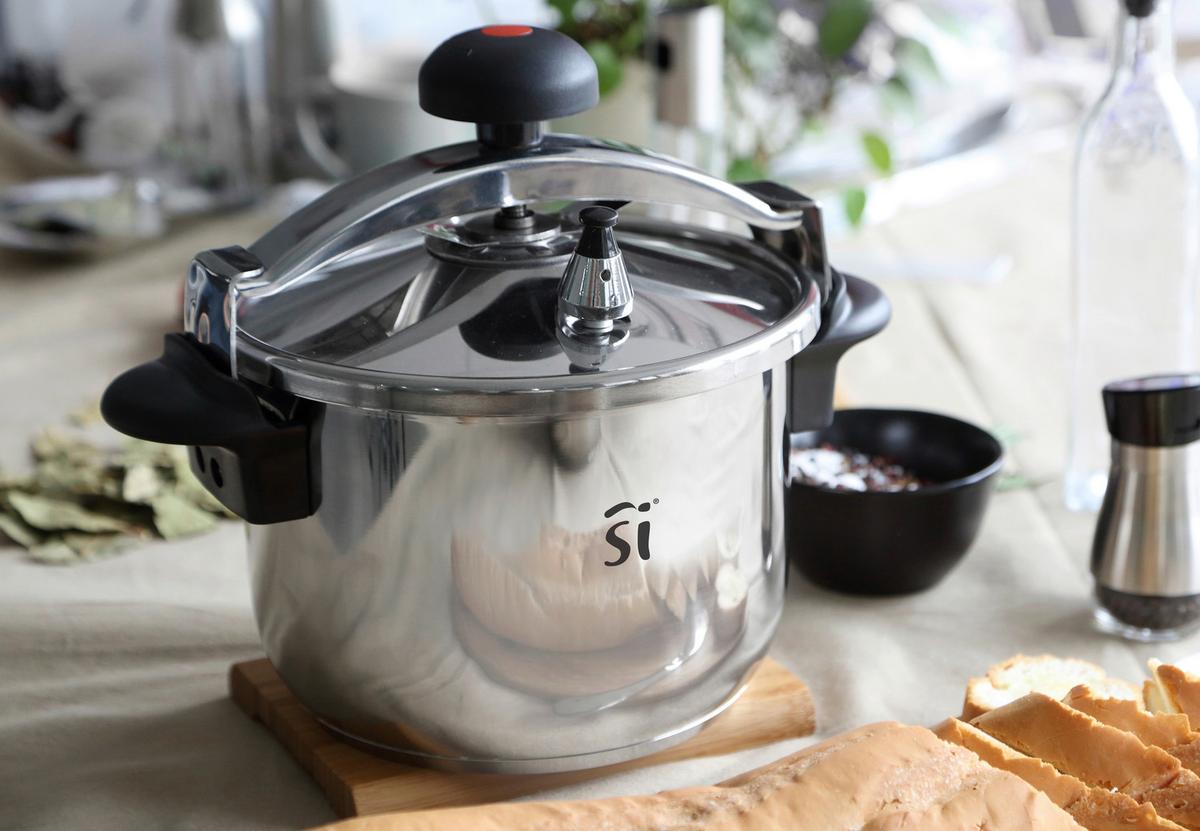 Schnellkochtopf Cordoba 8l Edelstahl/schwarz Mit Deckel - Silberfarben/Schwarz, Basics, Kunststoff/Metall (24cm)