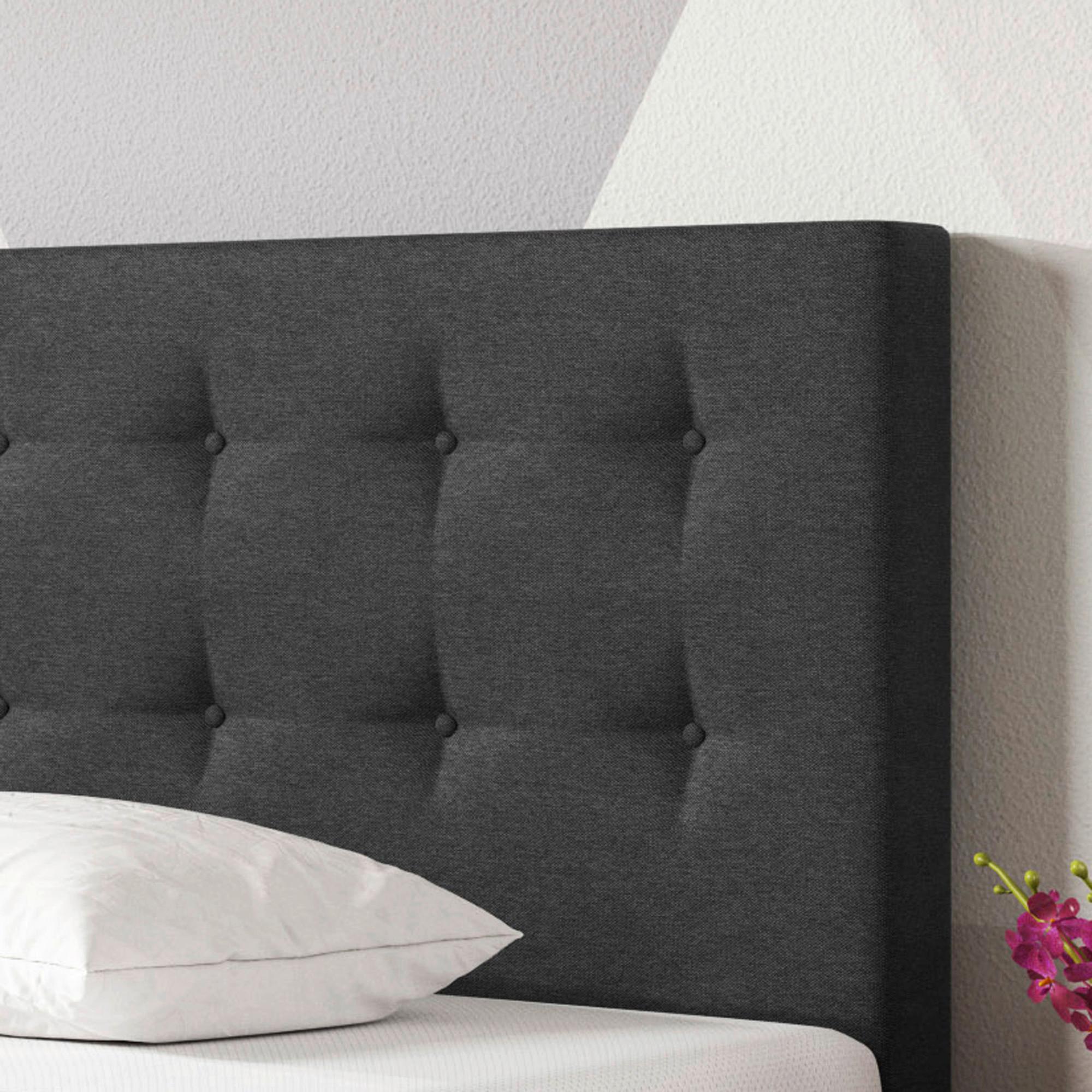 Boxspringbett mit gepolstertem Kopfteil