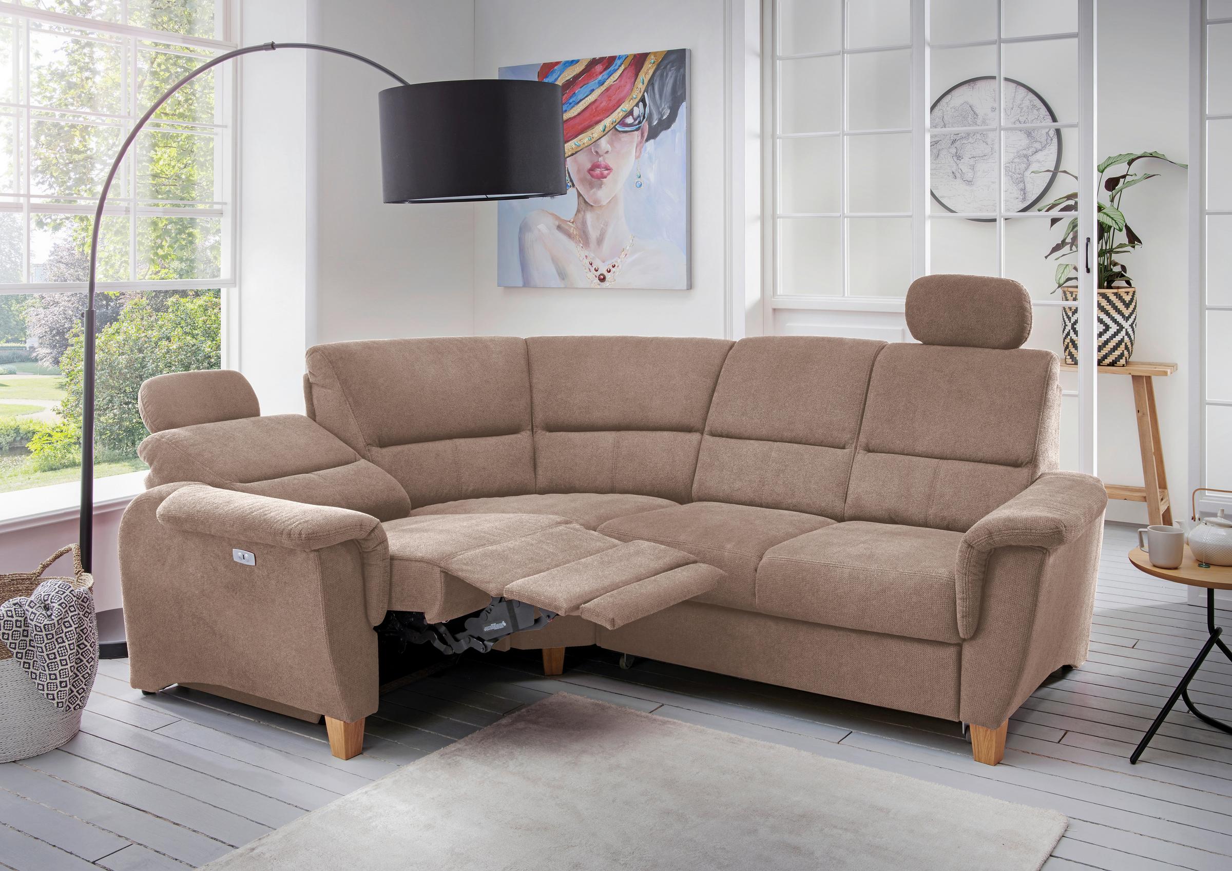 Hellbraune Eckcouch mit Relaxfunktion