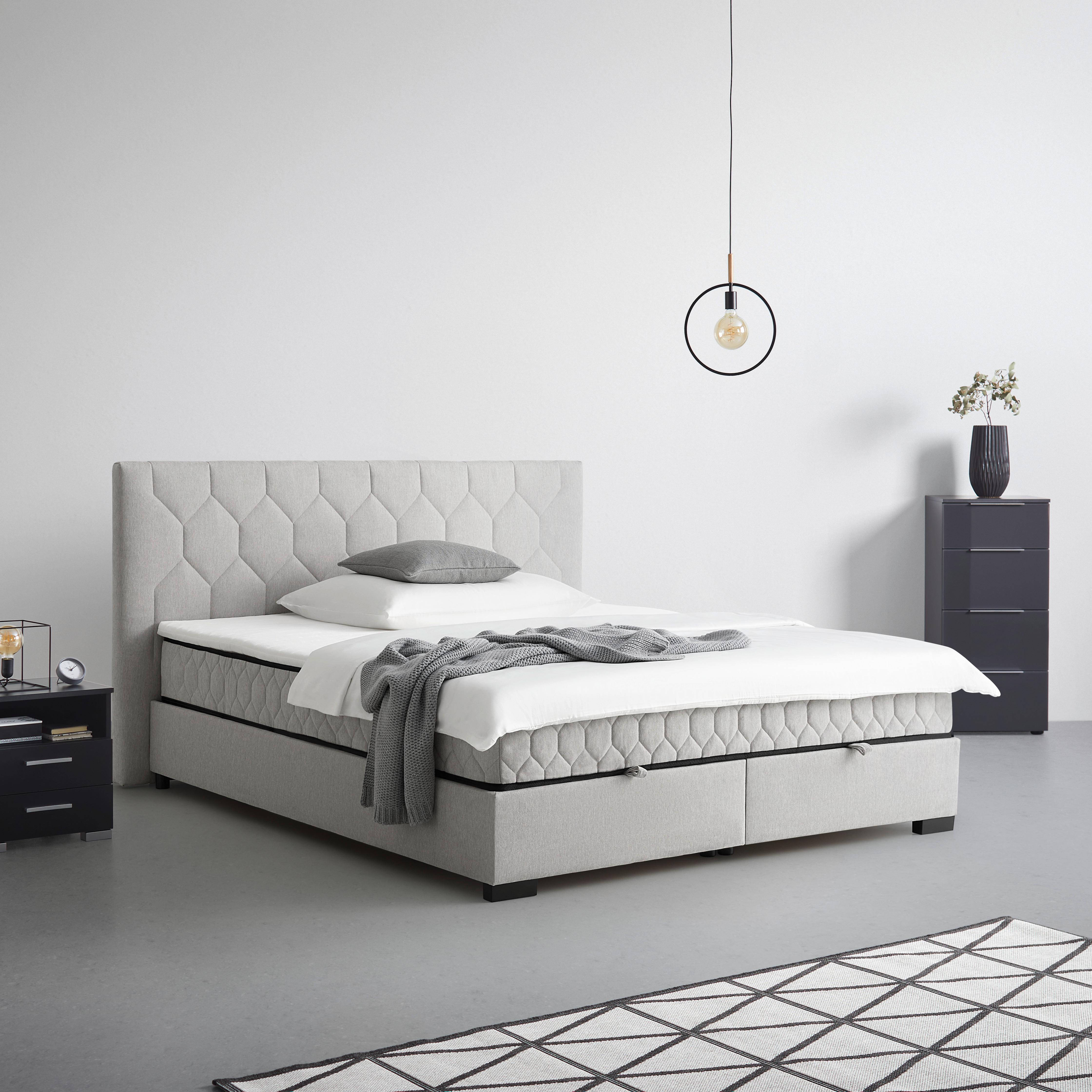 Americká postel MAYA D 180/200 cm, světle šedá - černá/světle šedá, Konvenční, dřevo/kompozitní dřevo (180/200cm) - Mömax