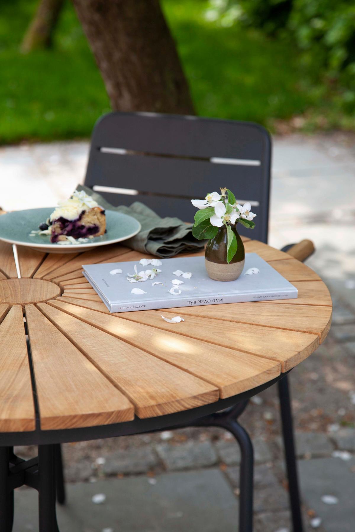 Gartentischgruppe 3-teilig Metall/Holz, anthrazit/Natur - Anthrazit/Teakfarben, Natur, Holz/Metall (120/120/80cm) - Gardenson