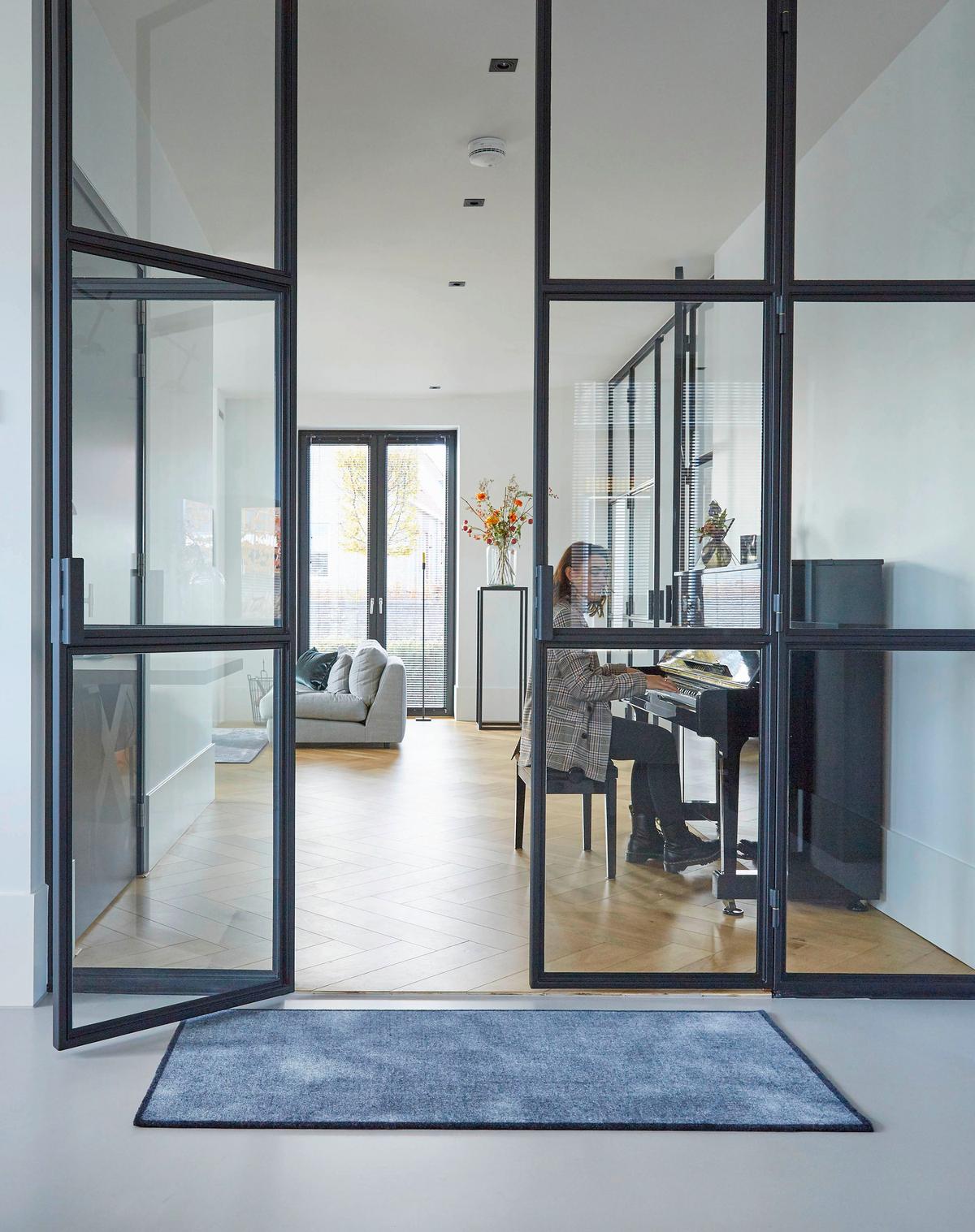 BĚHOUN Fabian, 67/150cm - šedá, Moderní, plast (67/150cm) - Modern Living