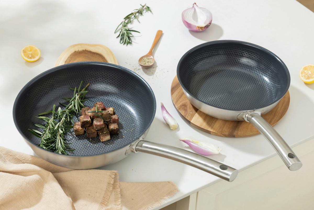 Bratpfanne Nala - Edelstahlfarben/Schwarz, Basics, Metall (24/6cm) - James Wood
