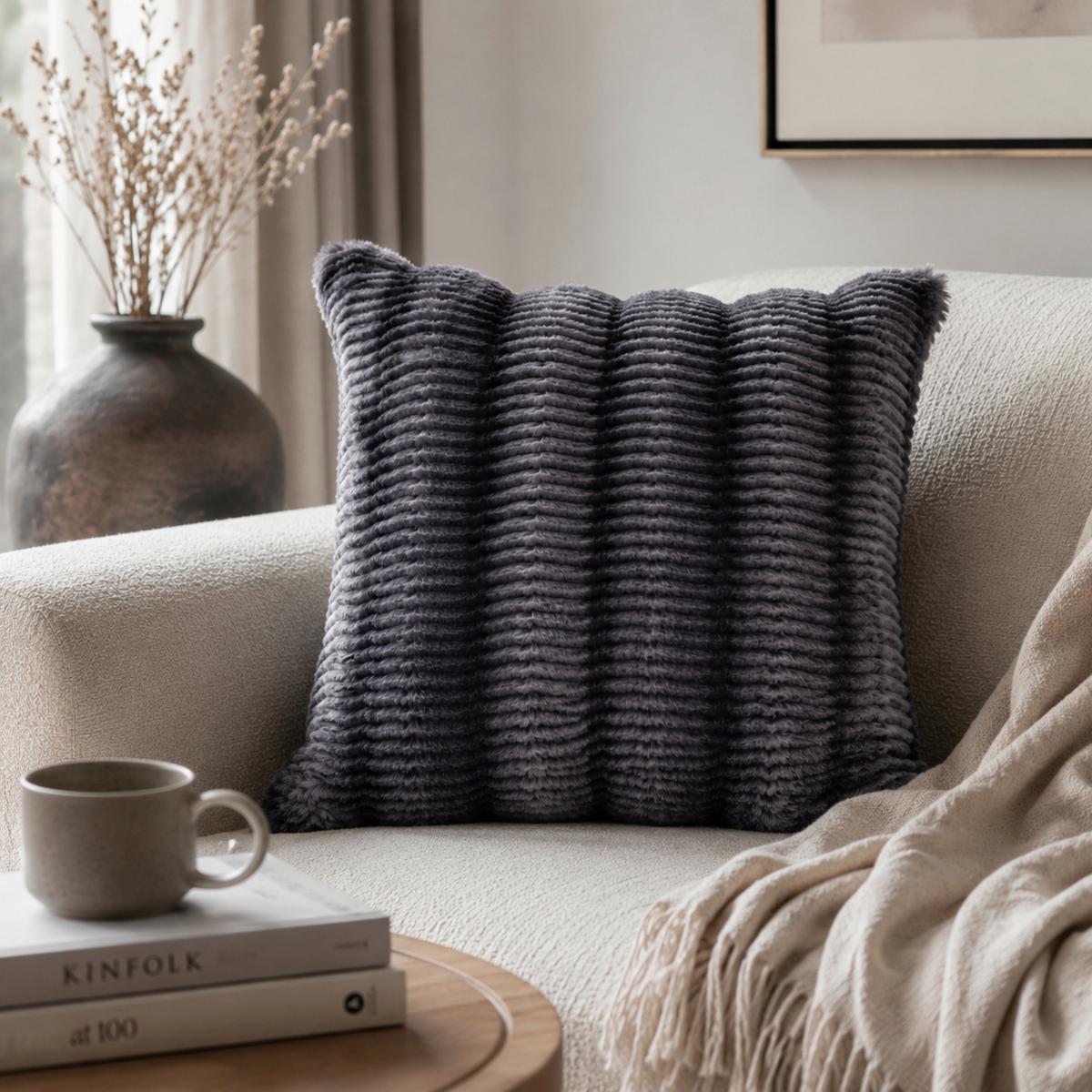 ZIERKISSEN WINNIPEG - Grau, MODERN, Textil (45/45cm) - Luca Bessoni