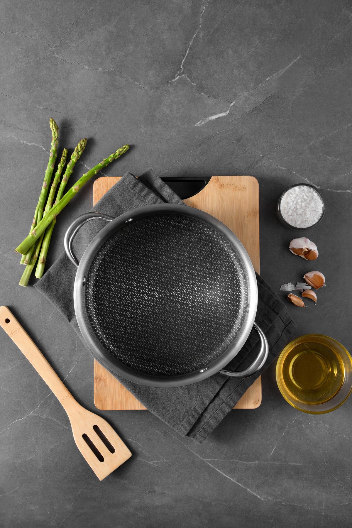 Bratpfanne Hi-Tech 3 D: 20 cm Edelstahl Antihaftbeschichtet - Silberfarben, Basics, Metall (20cm) - Masterpro