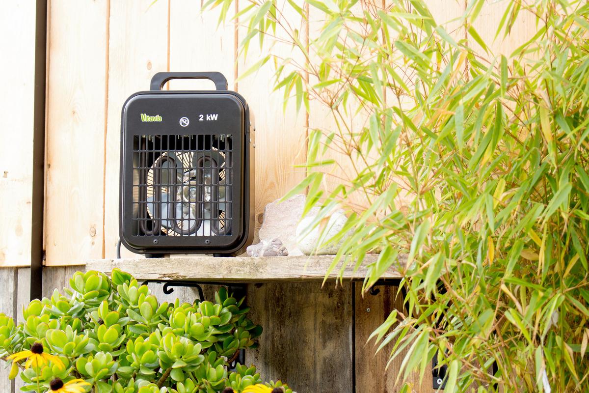 Gewächshausheizung Vitavia 2kw 20 X 34 X 23 cm 5 Bis 45 °c - Schwarz, Basics, Metall (20/34/23cm)