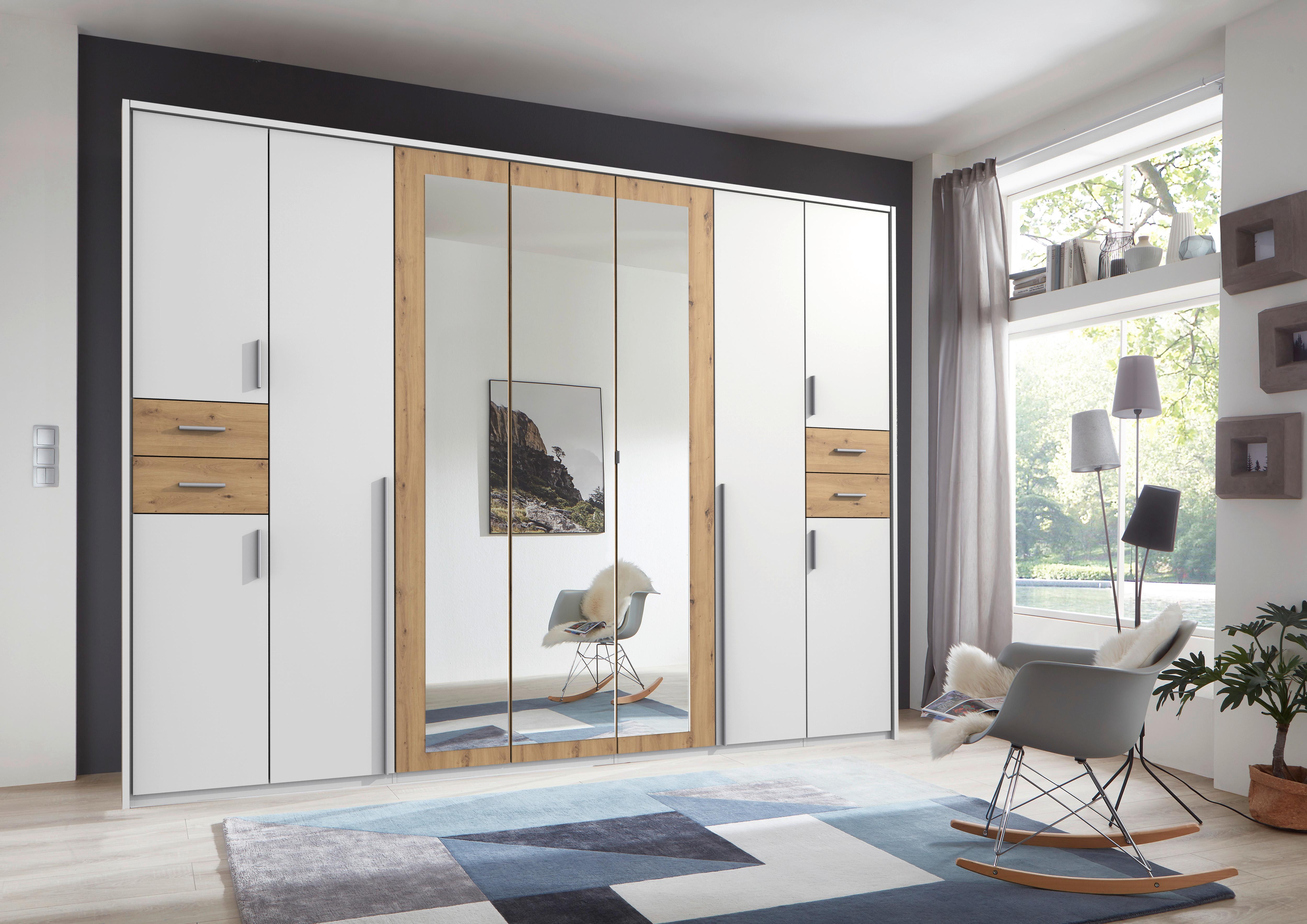 Moderner Drehtürenschrank