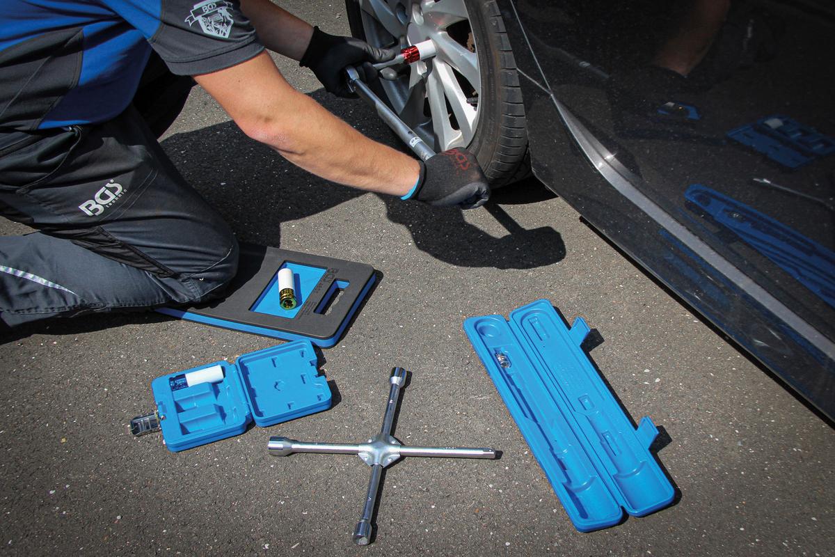 Radwechsel-Service-Satz 9680 - Blau/Silberfarben, Basics (67/43/35cm)