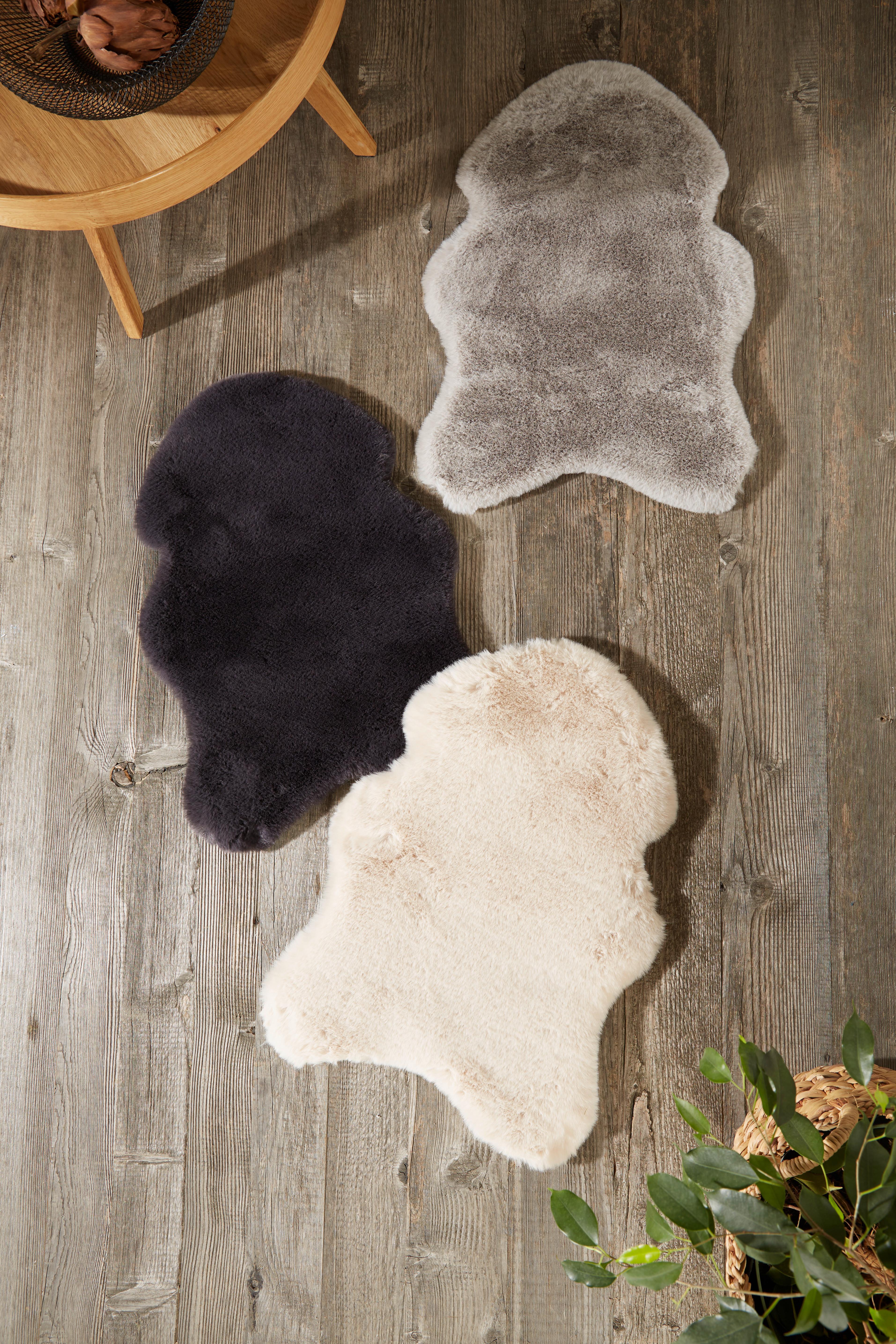 Kunstfell Nairobi 40x57 Cm, Schaffelloptik - Dunkelgrau/Beige, ROMANTIK / LANDHAUS, Textil (40/57cm) - James Wood