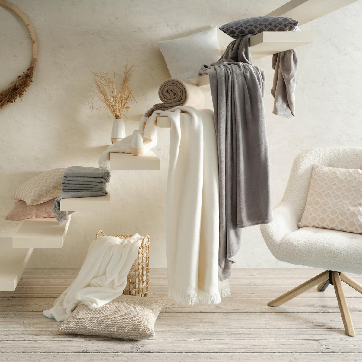 MĚKKÁ DEKA Michael XXL, 220/240cm, bílá - bílá, textil (220/240cm) - Modern Living