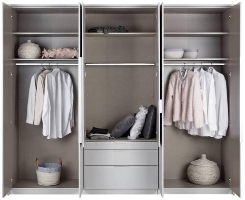 Drehtürenschrank mit Spiegeltüren, Schubladen und Kleiderstangen