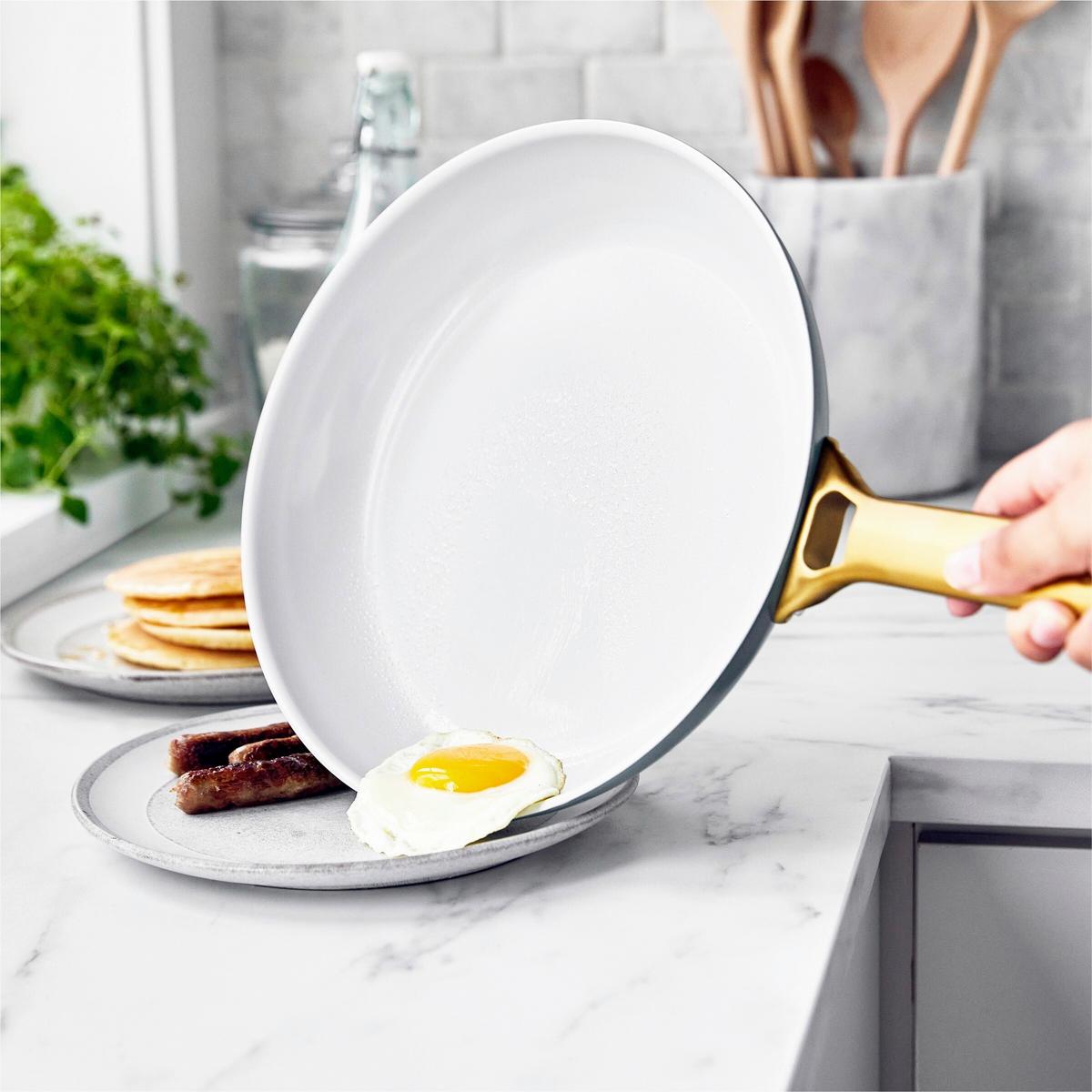 Pfannenset 2-teilig. DM 26+30 cm - Goldfarben/Weiß, Basics, Metall (26 & 30cm) - GreenPan