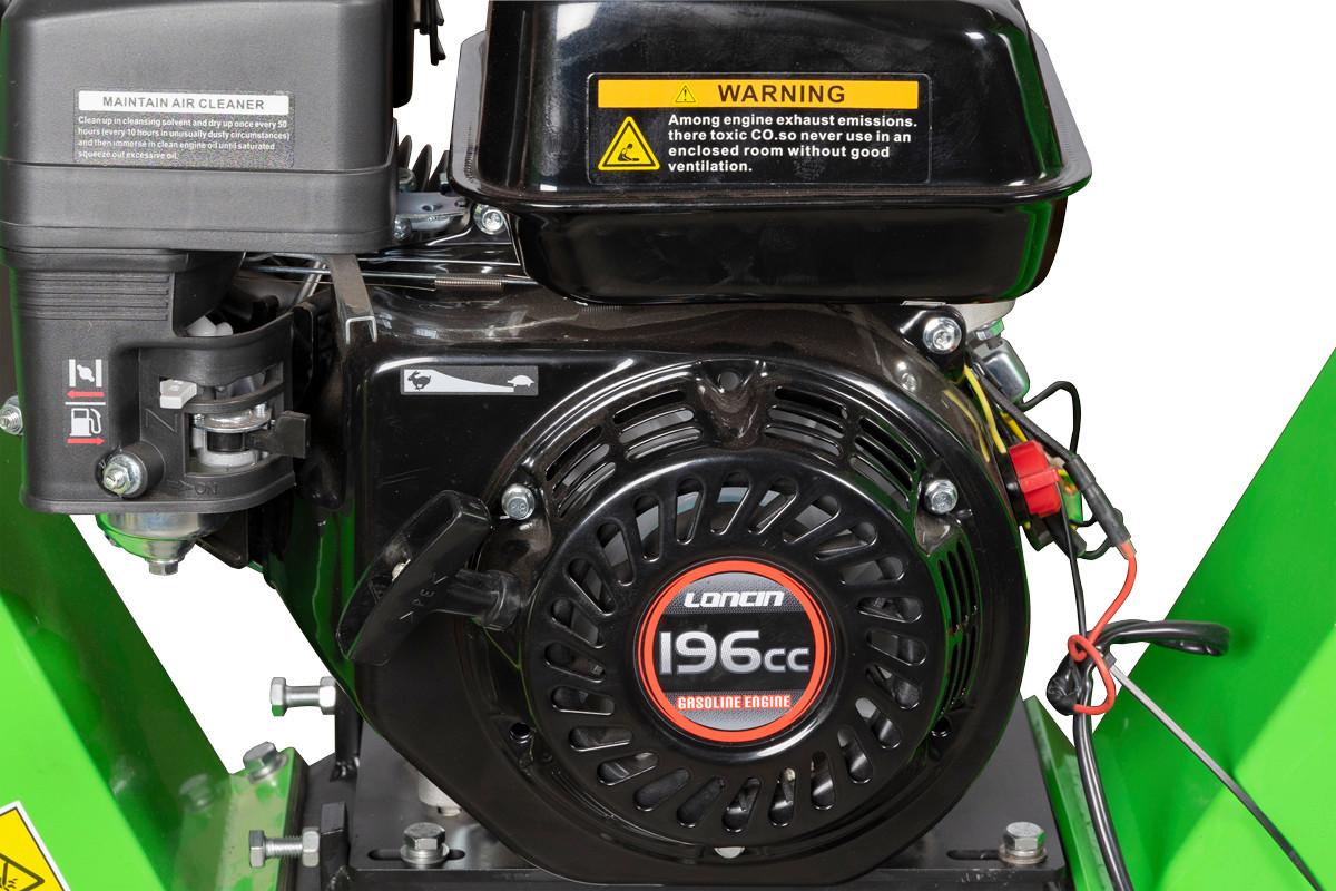 Häcksler mit 4-Takt-Motor