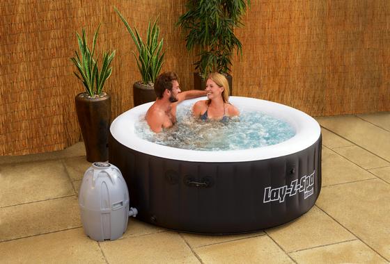 Whirpool in Schwarz zum Aufblasen Whirpool in Schwarz zum Aufblasen
