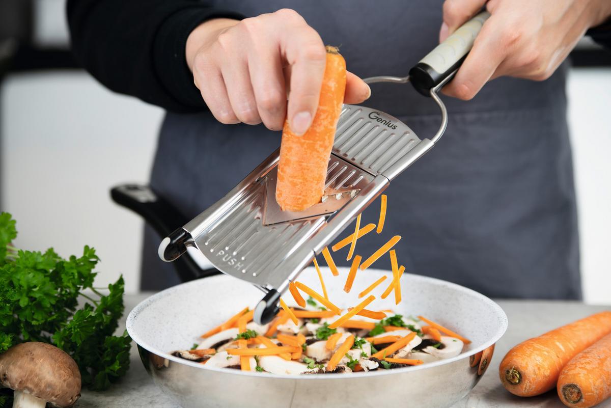 Küchenreibe Nicer Dicer Speed Metall, 7er-Set - Silberfarben, Basics, Kunststoff/Metall - Genius