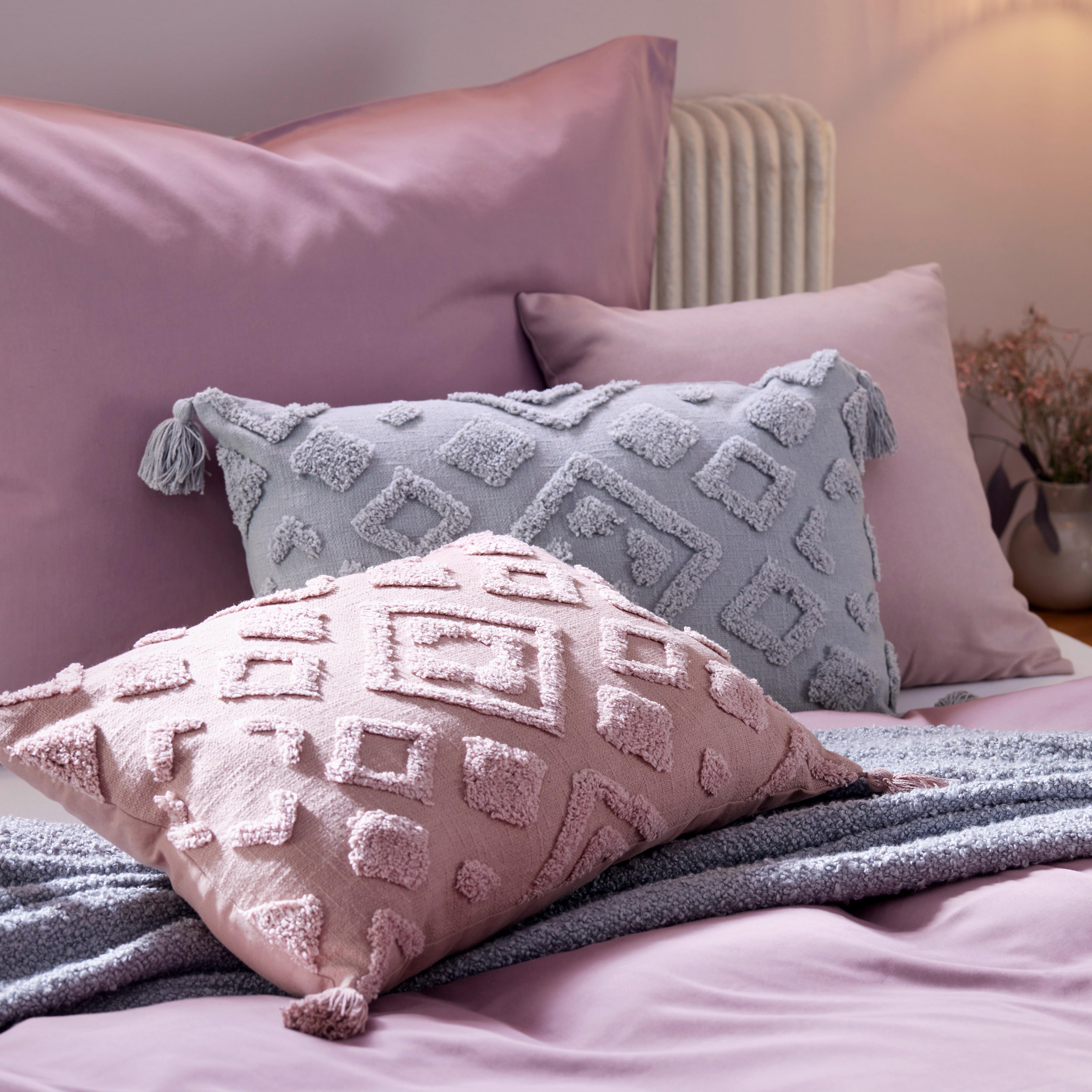 DEKORAČNÍ POLŠTÁŘ IBIZA - světle fialová, Moderní, textil (40/60cm) - Mömax