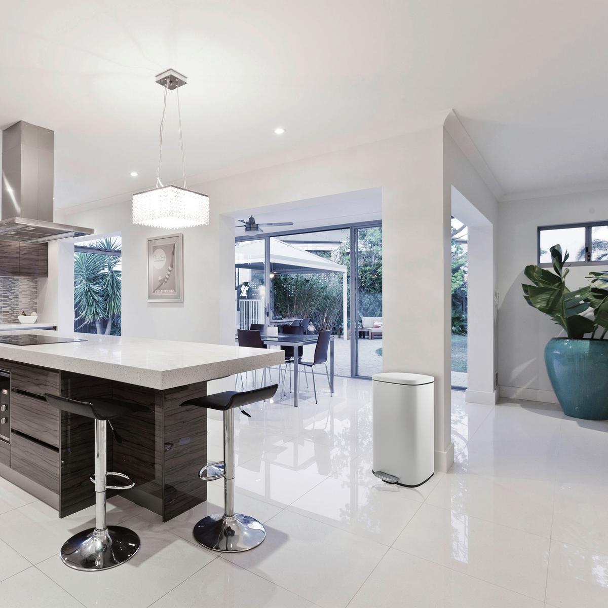 Treteimer Akira 50l Weiß Metall Lbh: 42,7x29,7x64,3 Cm - Schwarz/Weiß, Basics, Kunststoff/Metall (42,7/29,7/64,3cm) - Spirella