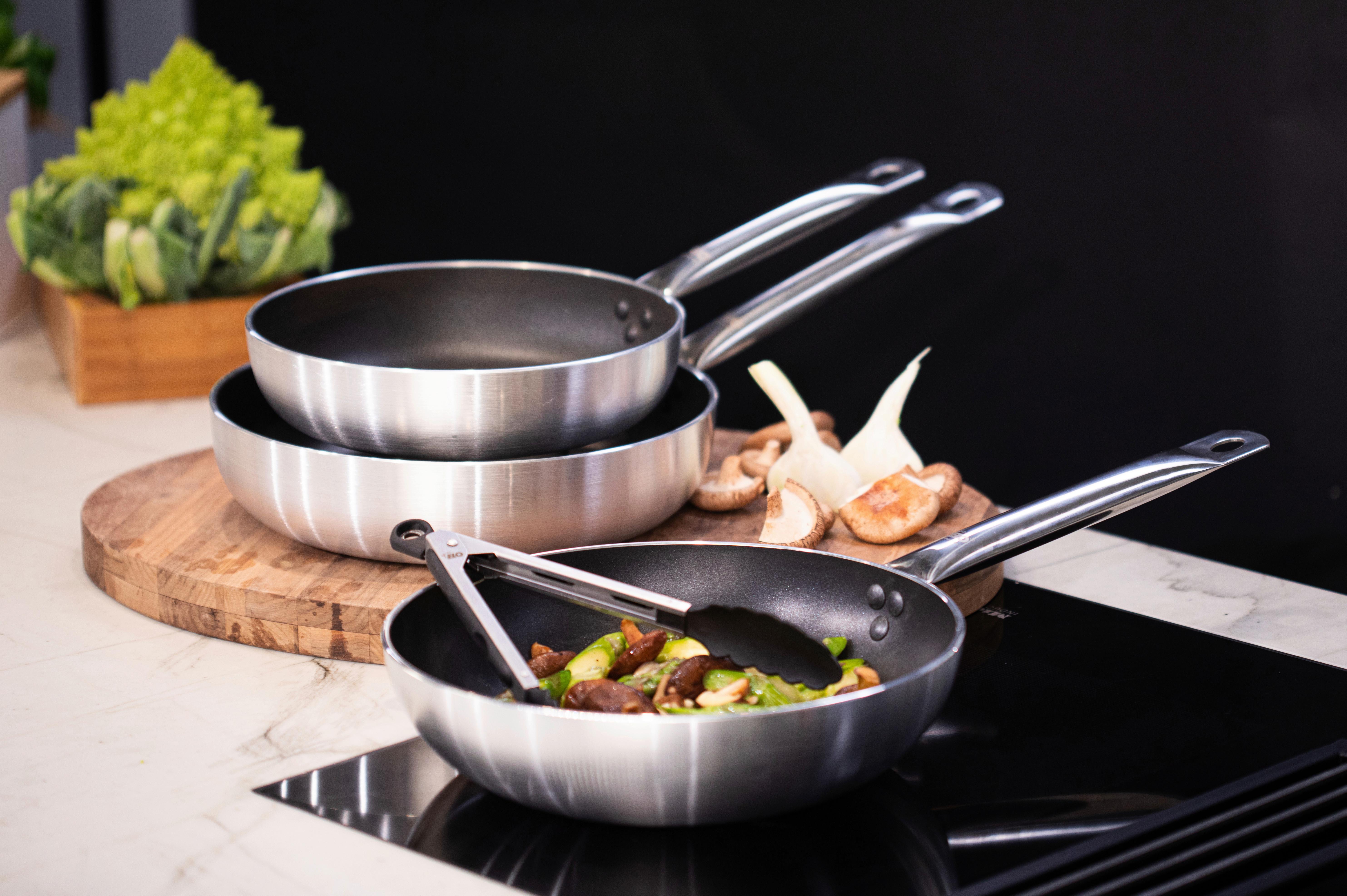 Bratpfanne Bistroline Ø 28,5 Cm Antihaftbeschichtet - Silberfarben/Schwarz, Basics, Metall (28,5/5,5cm)