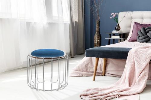 Beistelltisch/pouf 2 In 1 Comfortable Silber/dunkelblau - Silberfarben/Dunkelblau, Basics, Glas/Holzwerkstoff (50/50/45cm) - Kayoom