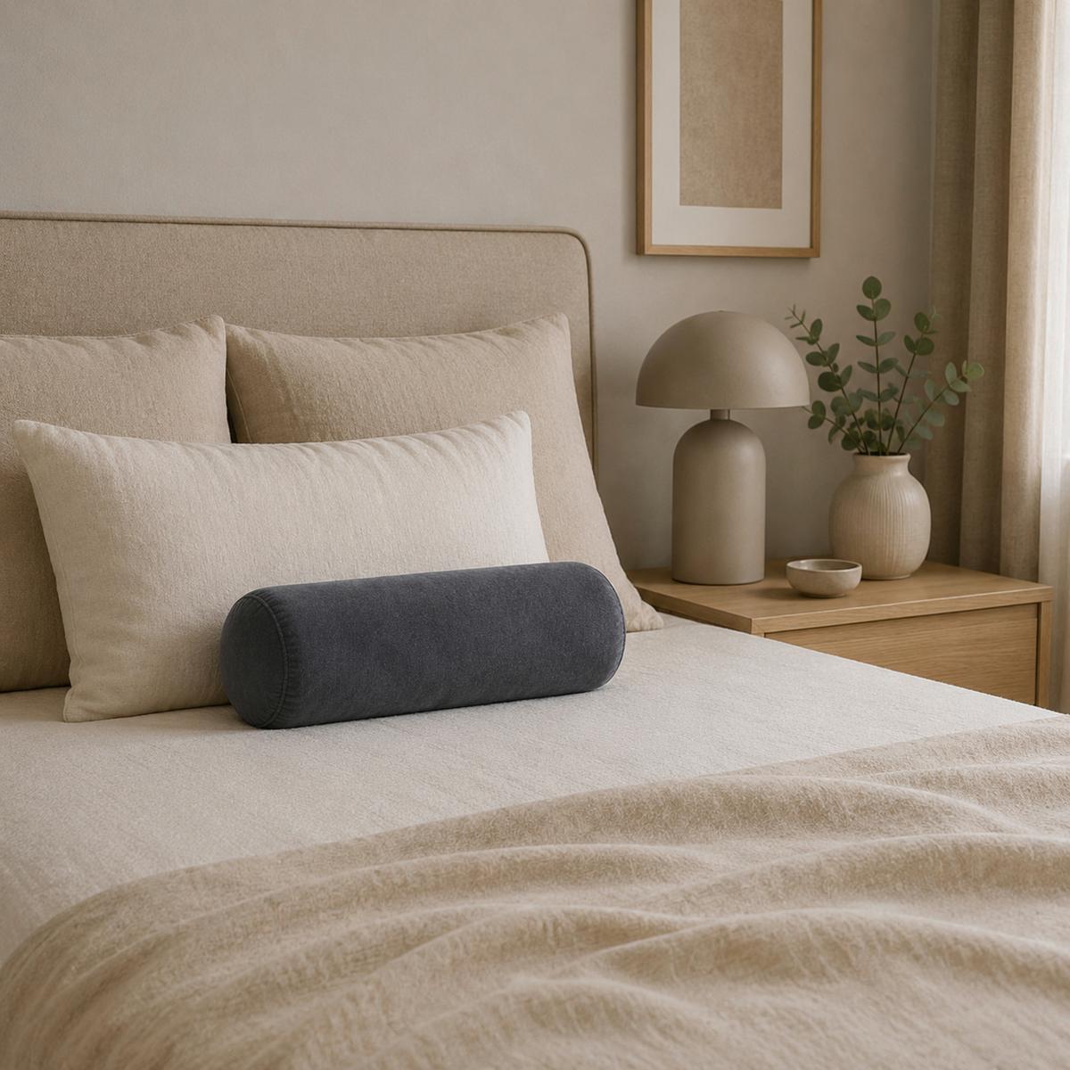 Henger Alakú Nyakpárna Franzi - antracit, Modern, textil (15/40cm) - Luca Bessoni