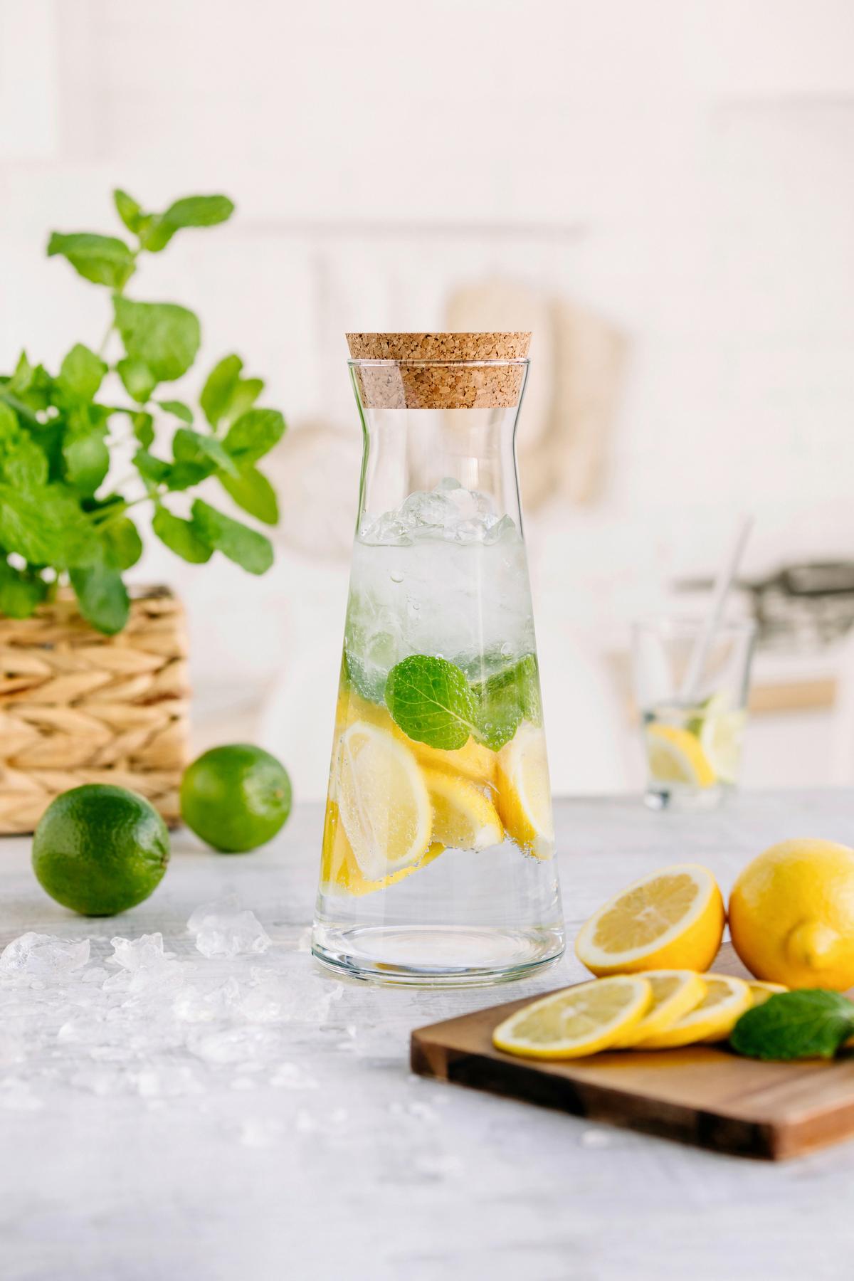 Üvegkancsó Emma - Basics, faalapú anyag/üveg