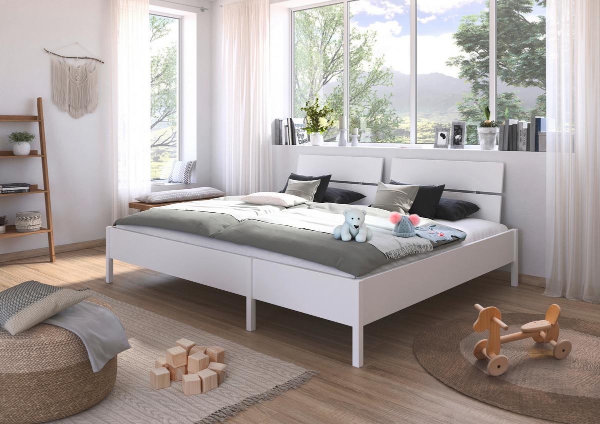 Familienbett Mare Weiß 240x200 Cm - Weiß, MODERN, Holzwerkstoff (240/200cm) - Rauch Möbel