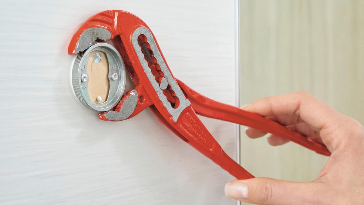 Toilettenpapierhalter Smooz Chromfarben B: 14 Cm - Chromfarben, Trend, Metall (14/10/5cm) - Tesa