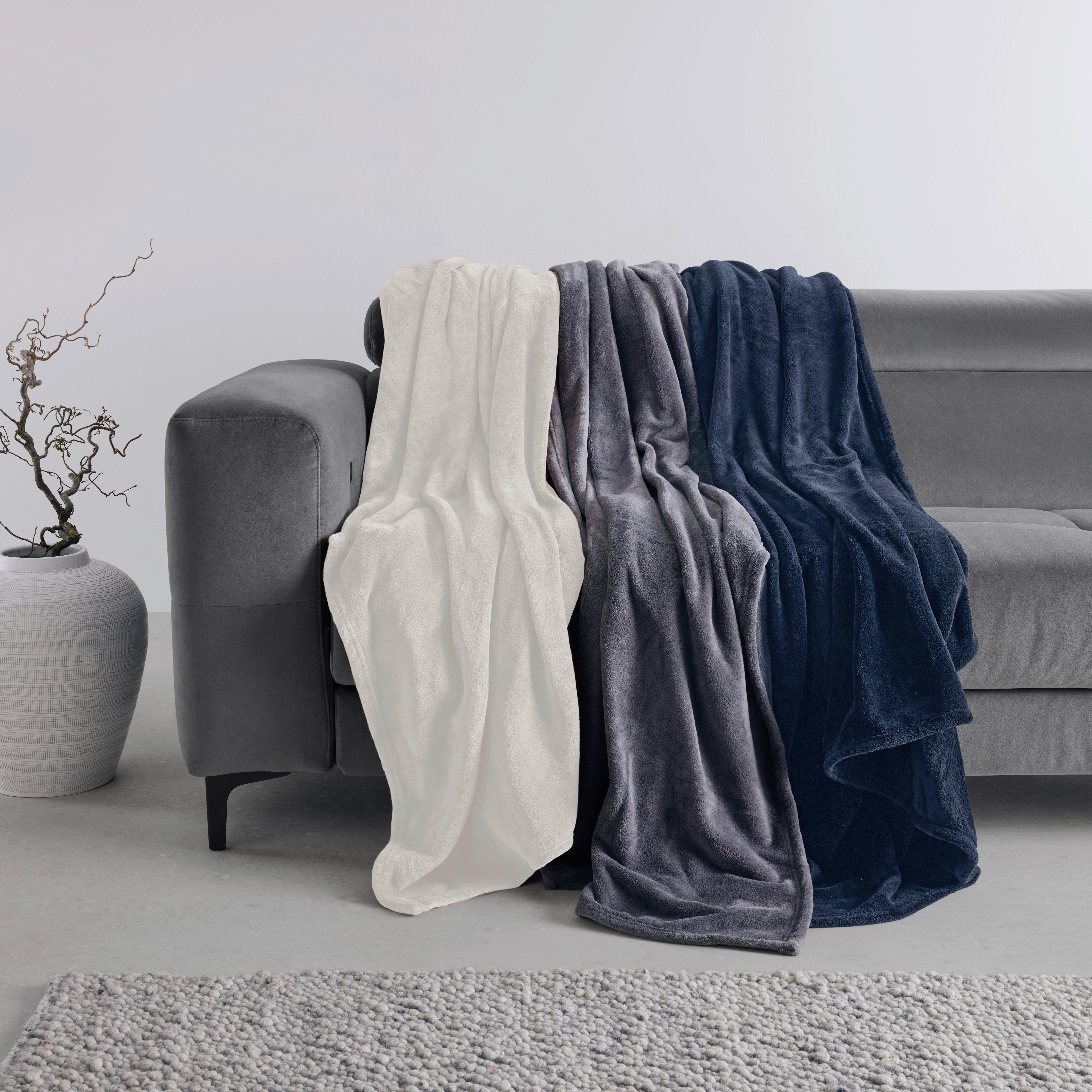 Měkká deka Kuschelix, 140/200cm, antracit - antracitová, textil (140/200cm) - Modern Living