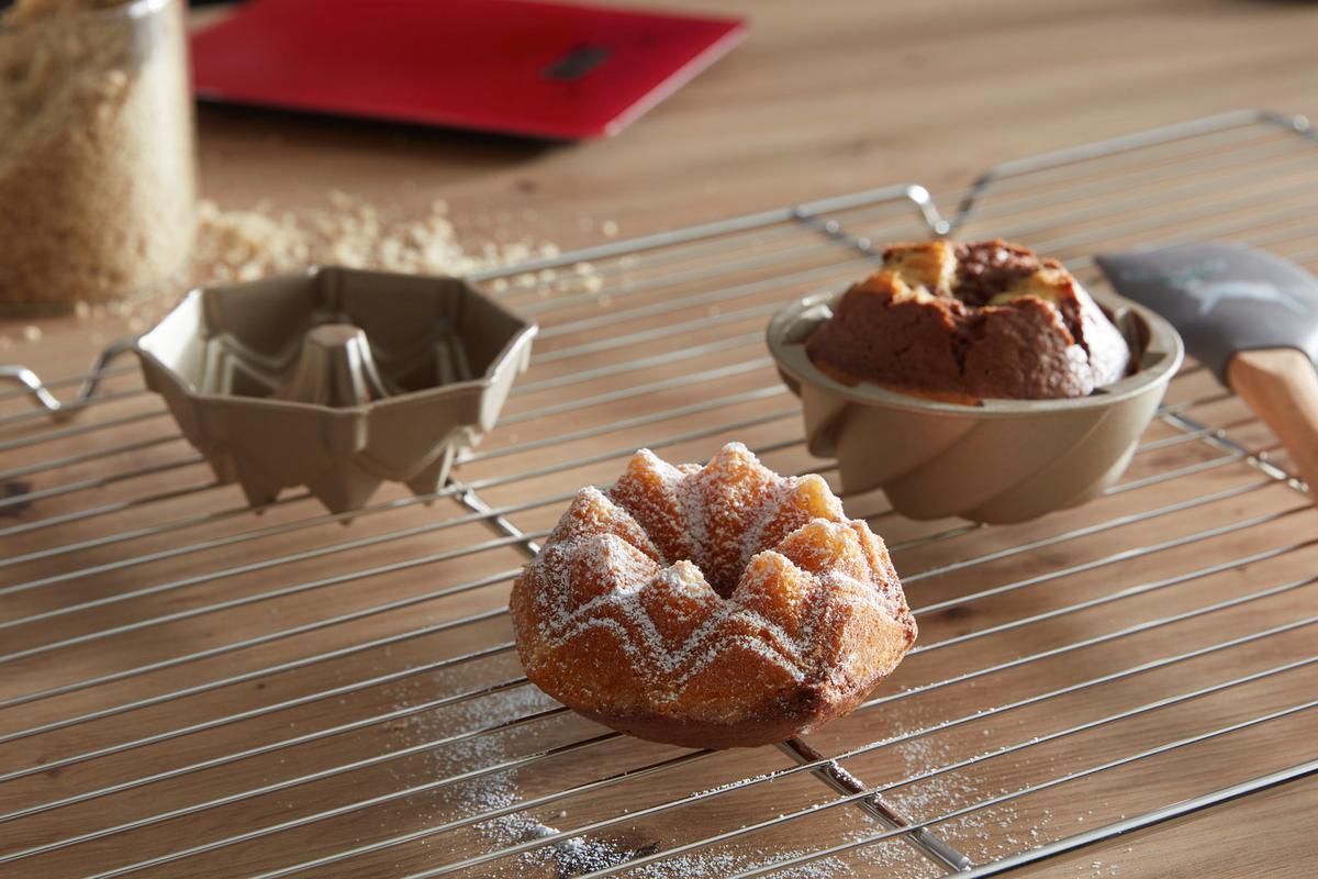 MINI FORMA NA PEČENIE CHRISTMAS FABLE - zlatá, Konventionell, kov - Modern Living