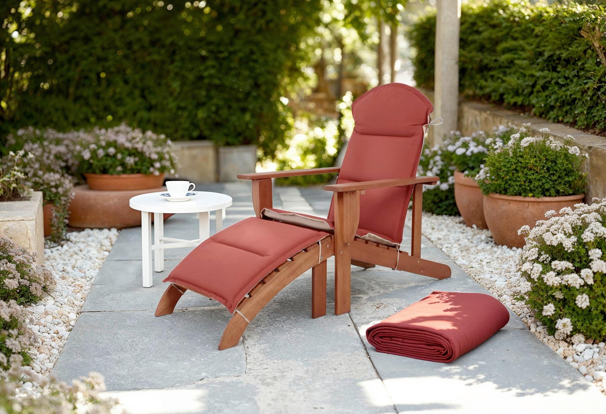 Sonnenliege Harper Eukalyptusholz mit Auflage - Eukalyptusholzfarben/Rot, Basics, Holz (142/70/93cm) - Gardenson