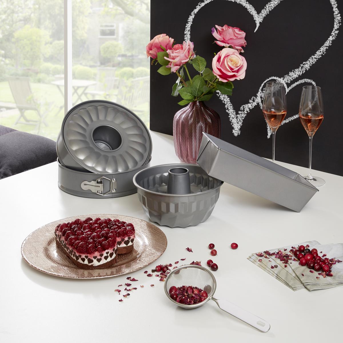 Springform Riccarda Rund DxH: 18x7 cm Antihaftbeschichtet - Grau, ROMANTIK / LANDHAUS, Metall (18/7cm) - James Wood