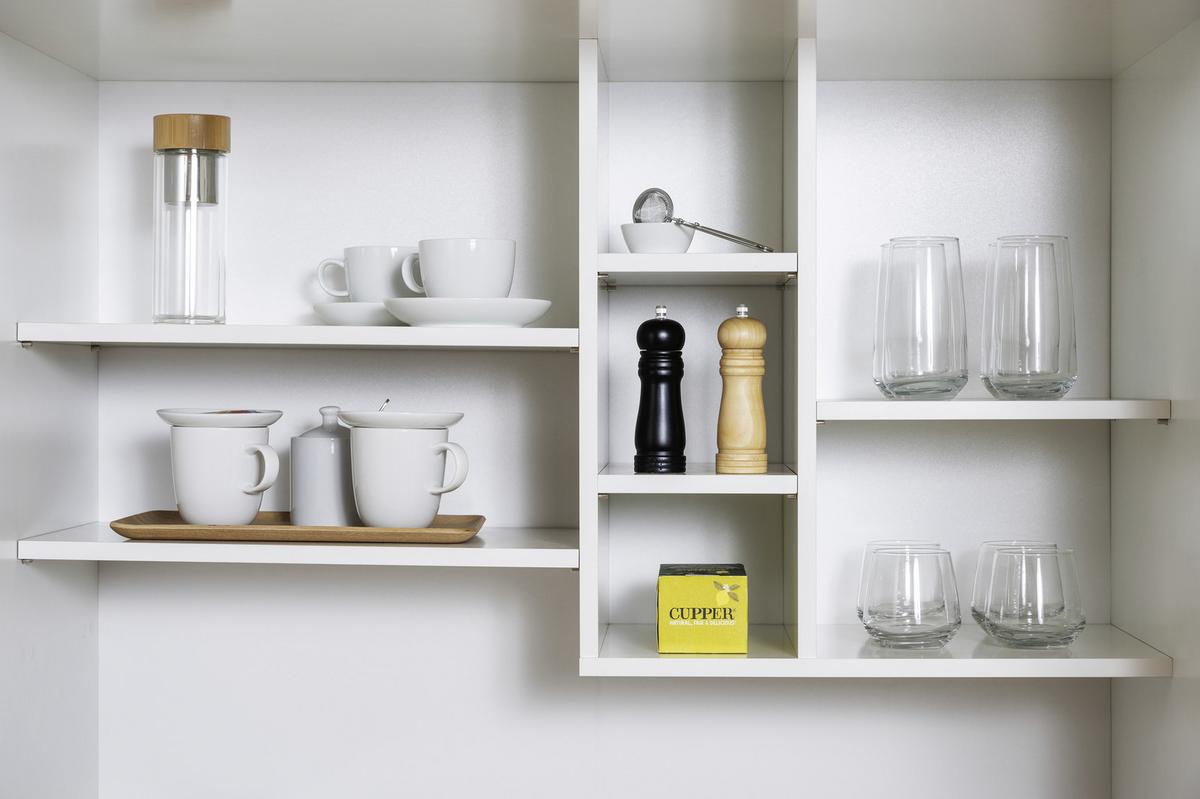 Schrankküche mit Kühlschrank + Kochfeld 104 cm Elegant - Weiß, MODERN, Holzwerkstoff/Metall (104/193/67cm) - Respekta